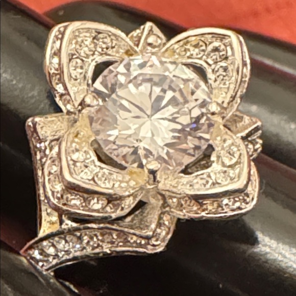 Sterling 925 Simulated Diamonds Fleur de Los Blossom - Picture 2 of 9